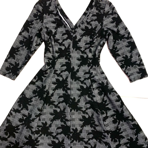 Sabie Women’s Floral Gray/Black Dress Sz Small - Picture 6 of 6